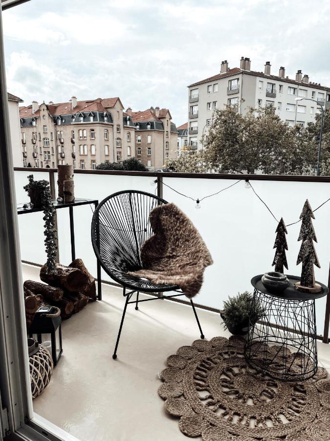 Le Cocon Blanc Metz - T2 - Parking Prive - Balcon - Nouvelle Ville, Gare Екстериор снимка